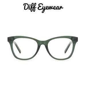 New Diff ‘Carina’ Glasses in Dark Green